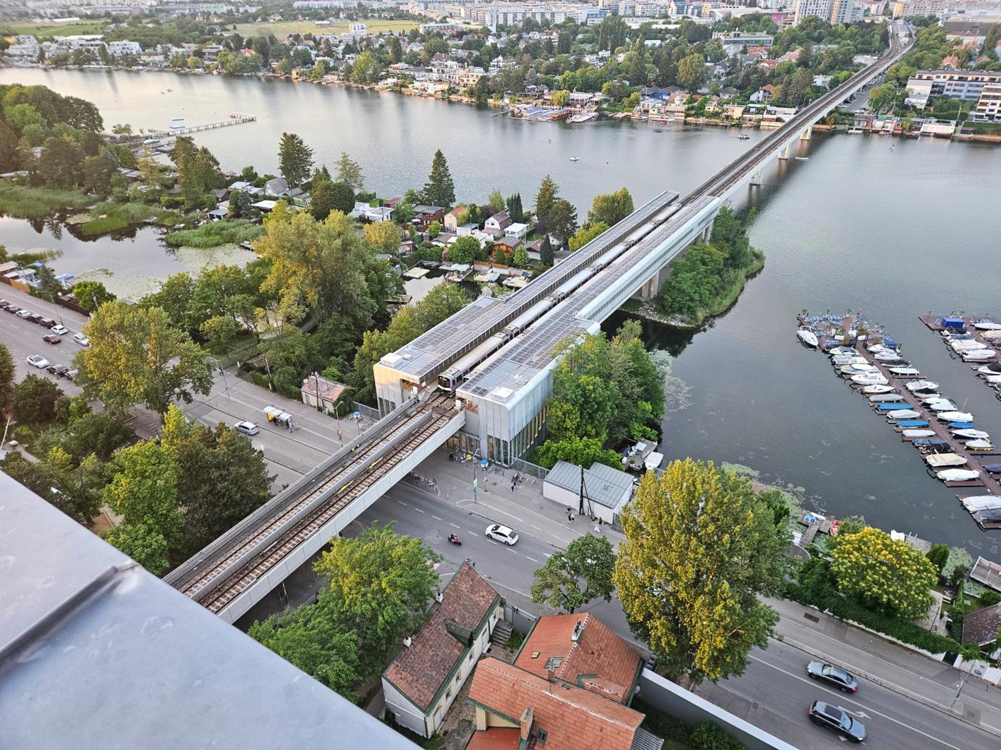 Yuki'S Place - Un-Vic, Danube Beach And Subway Near To Downtown וינה מראה חיצוני תמונה