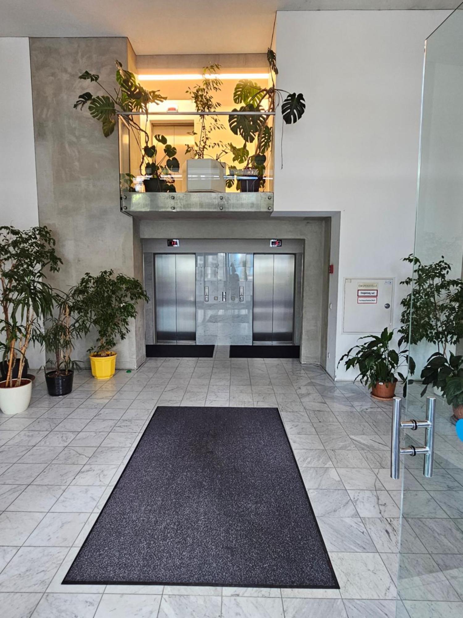 Yuki'S Place - Un-Vic, Danube Beach And Subway Near To Downtown וינה מראה חיצוני תמונה